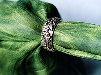 Rings: Wedding Rings Acorn & Oak Leaf